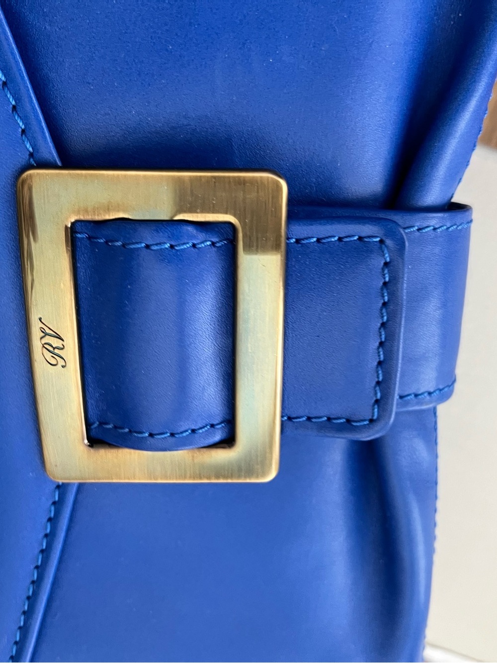 Roger Vivier Cobalt Blue Leather Shoulder Bag with Gold Buckle with box - Picture 10 of 14